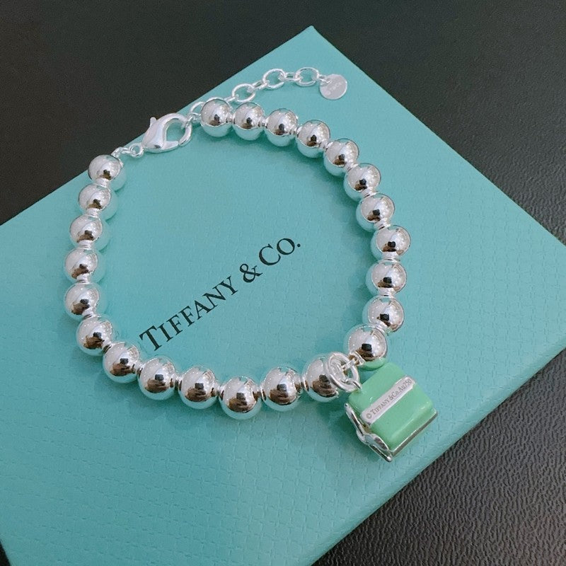 Tiffany Return to Blue Gift Box 18K Gold Bracelet