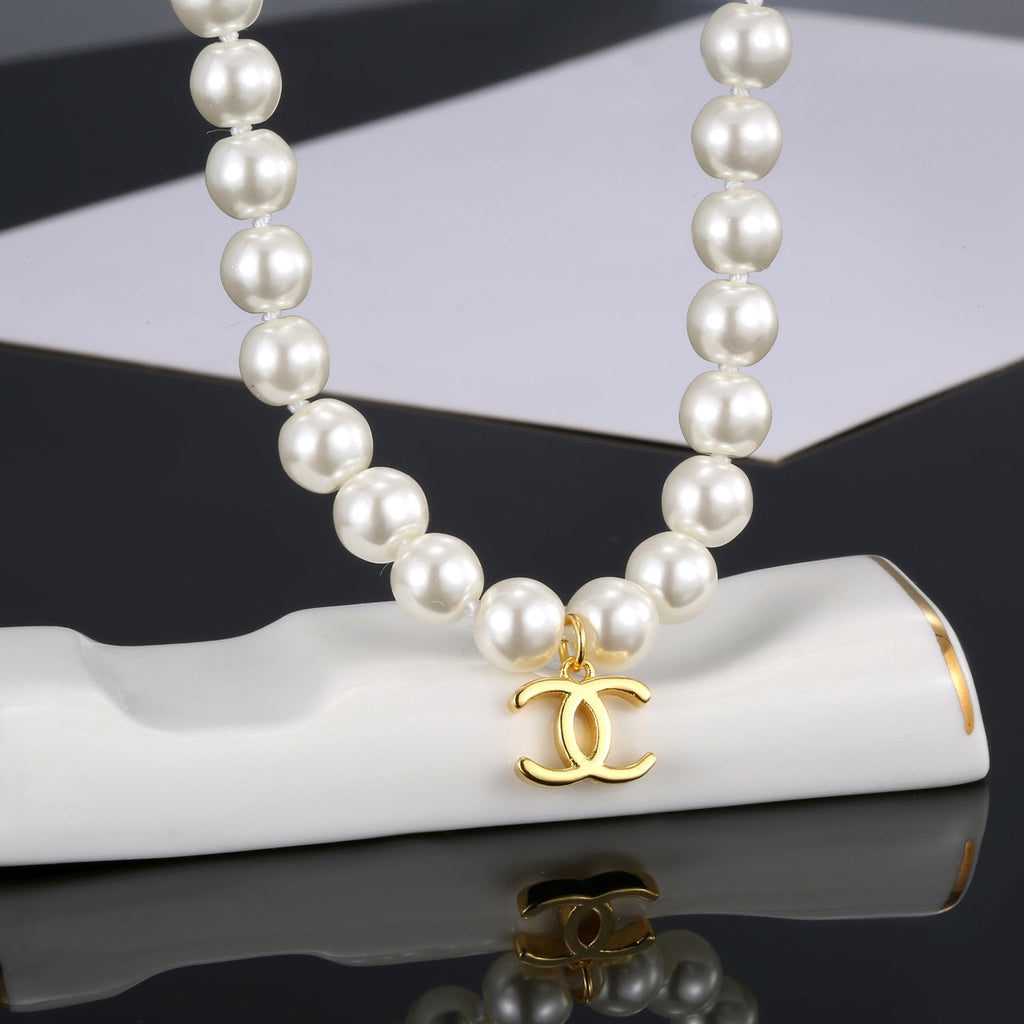 Chanel Pearls 18K Gold Necklace