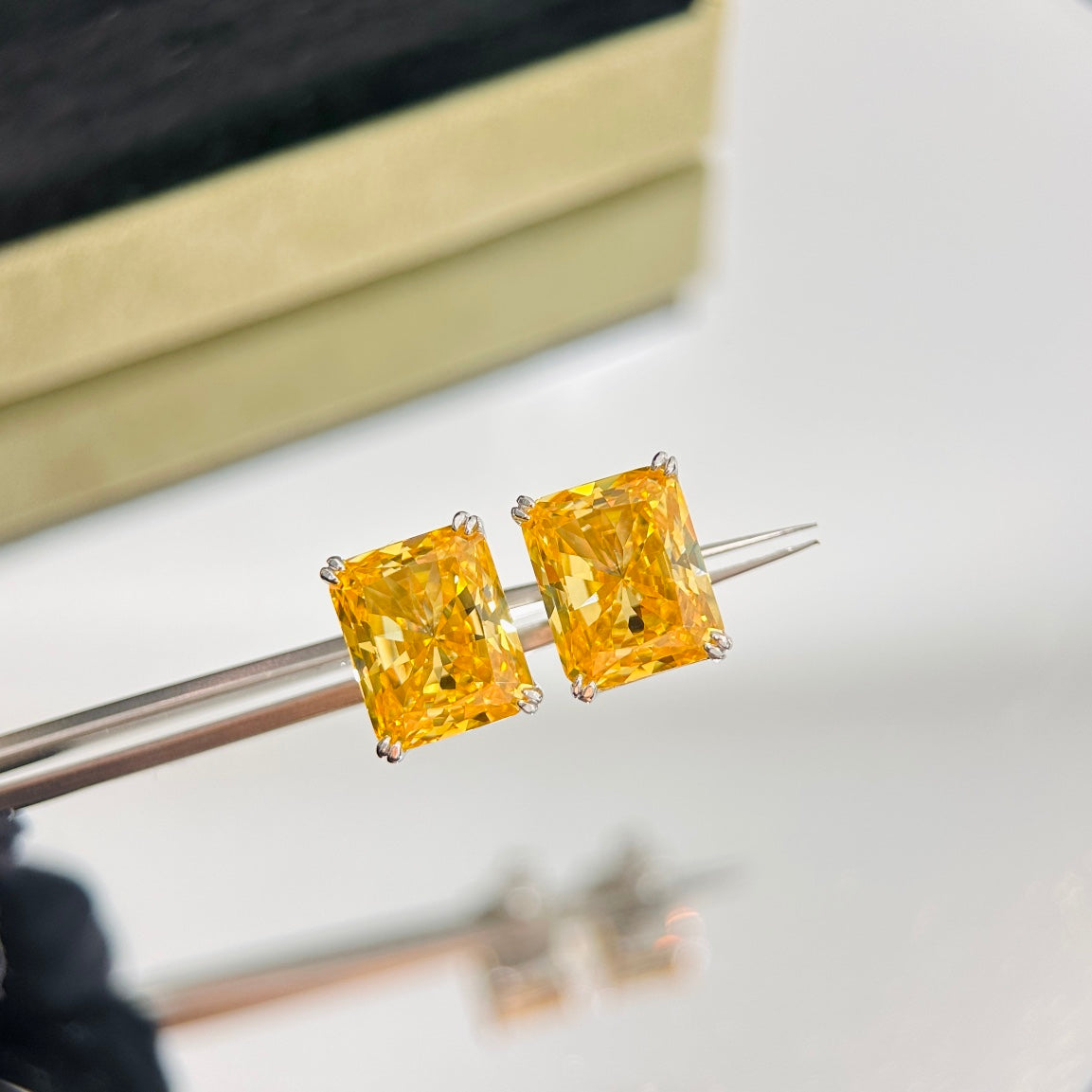Tiffany Yellow Crystal 18K Gold Earrings