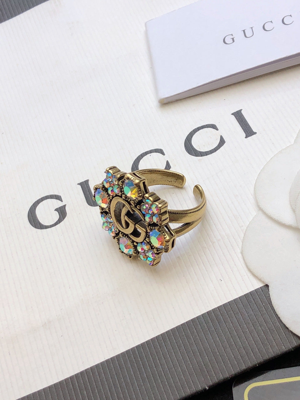 Gucci Double Crystal Flower 18K Gold Ring
