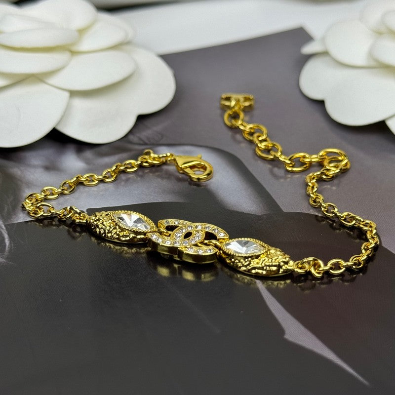 Chanel 26C Diamond Gold 18K Gold Bracelet