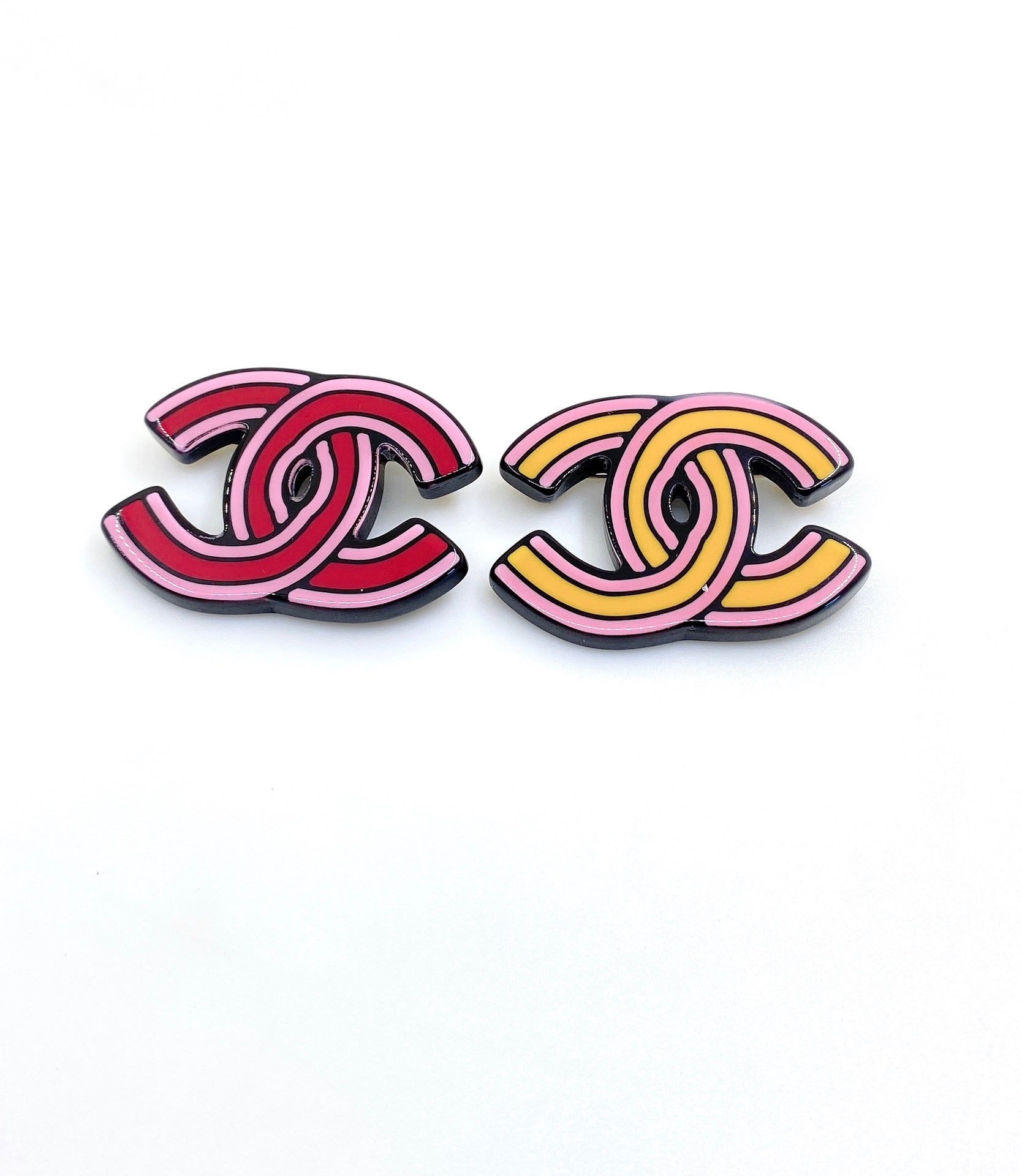 Chanel Pink 18K Gold Earrings