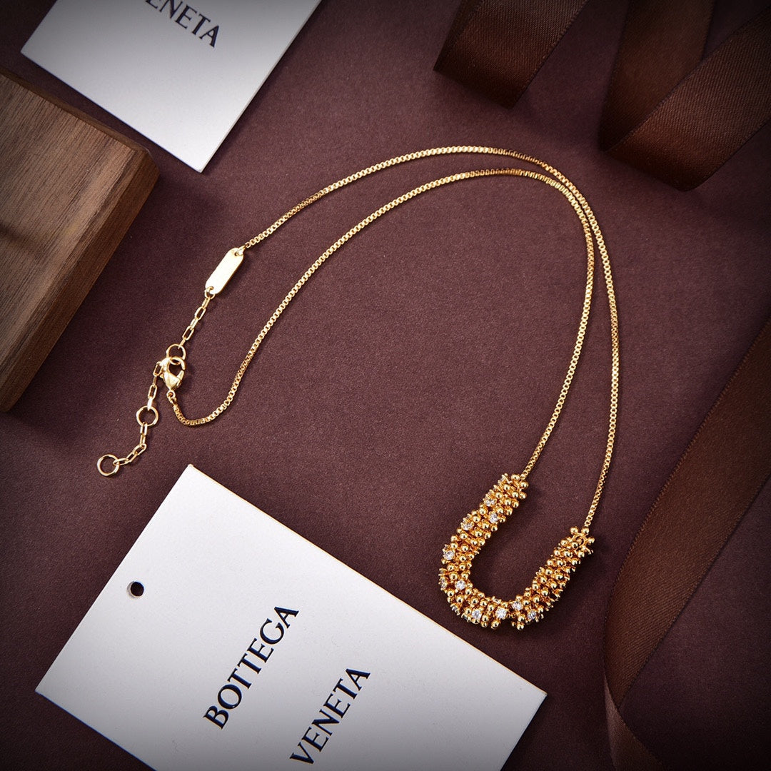 Bvlgari Facet Pearl 18K Gold Necklace