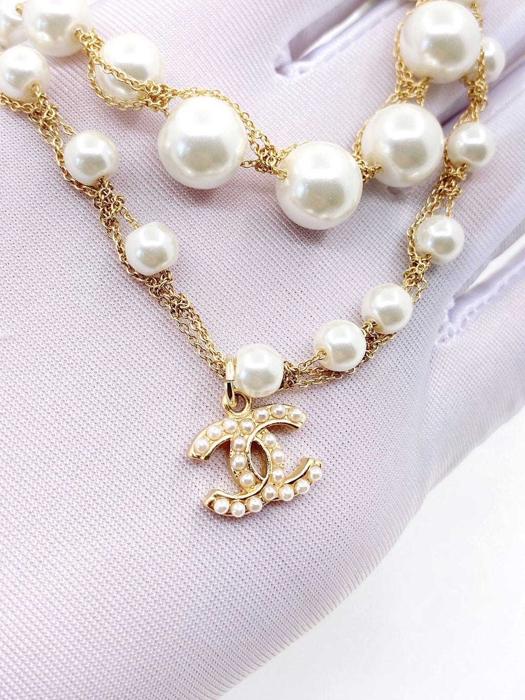 Chanel Pearls 18K Gold Necklace
