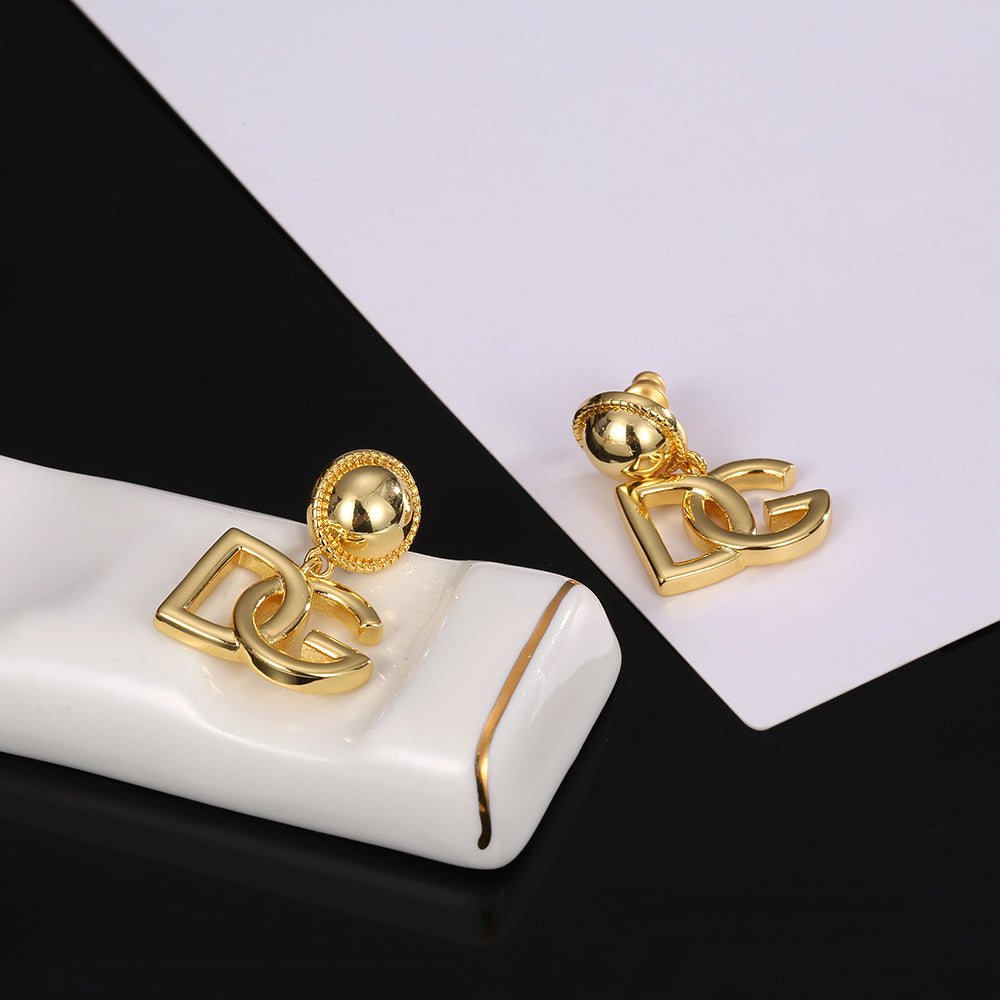 DG Gold 18K Gold Earrings