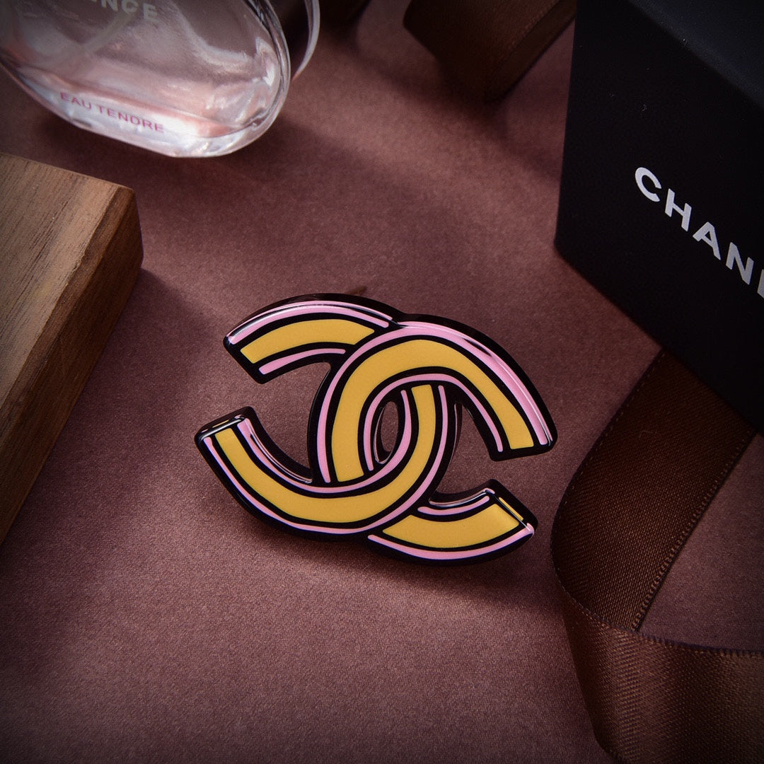 Chanel Yellow 18K Gold Brooch