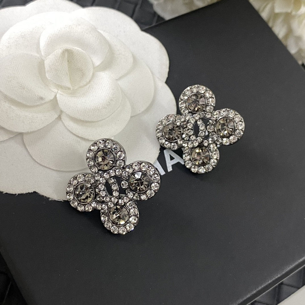Chanel Flower Crystals 18K Gold Earrings