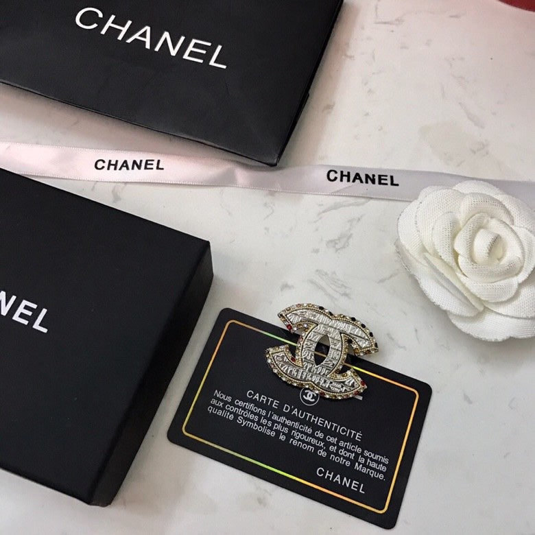 Chanel Diamonds 18K Gold Brooch