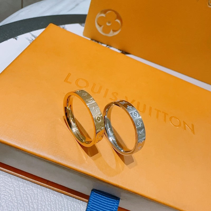 Louis Vuitton Instinct Set of Two Gold 18K Gold Ring