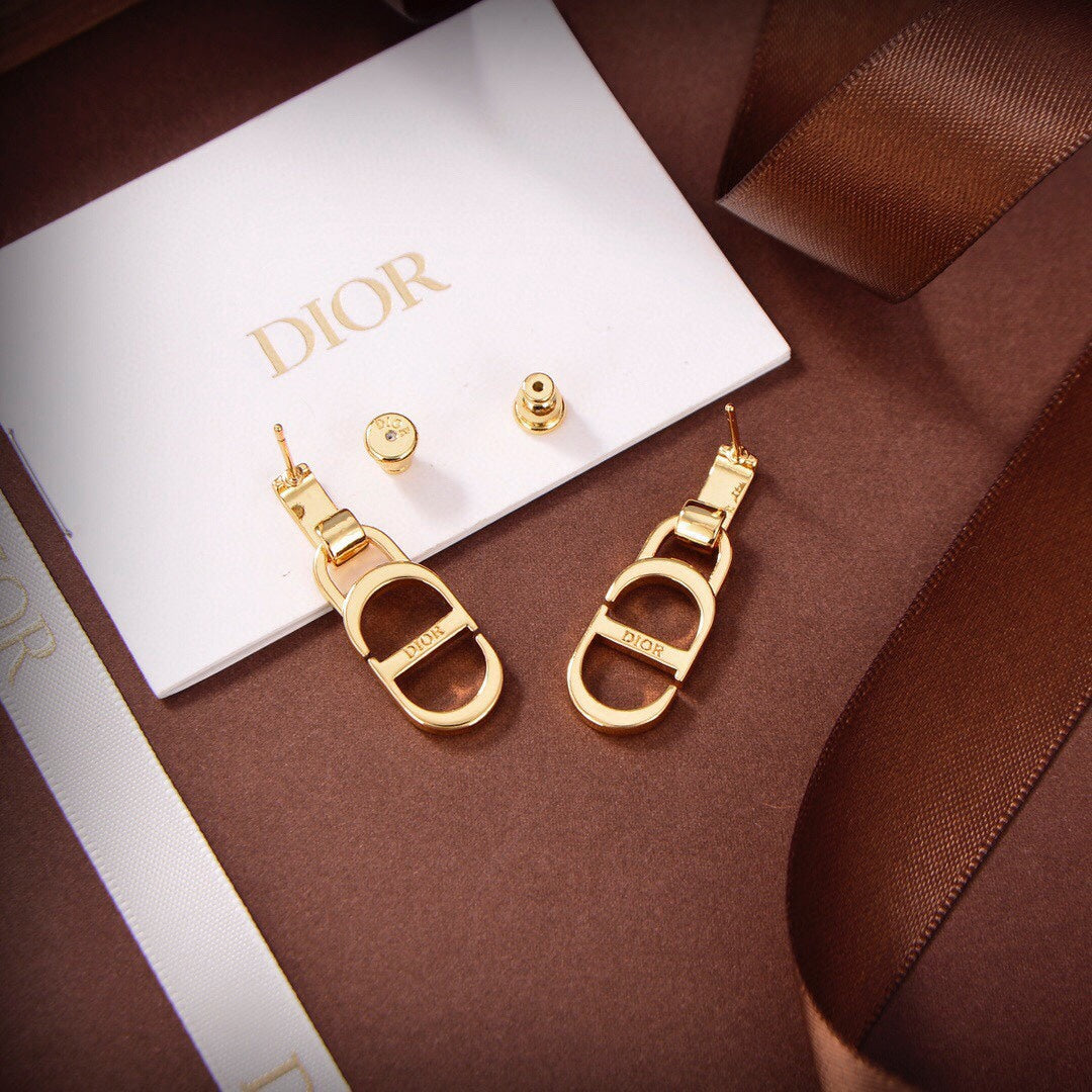 Dior 30 Montaigne 18K Gold Earrings