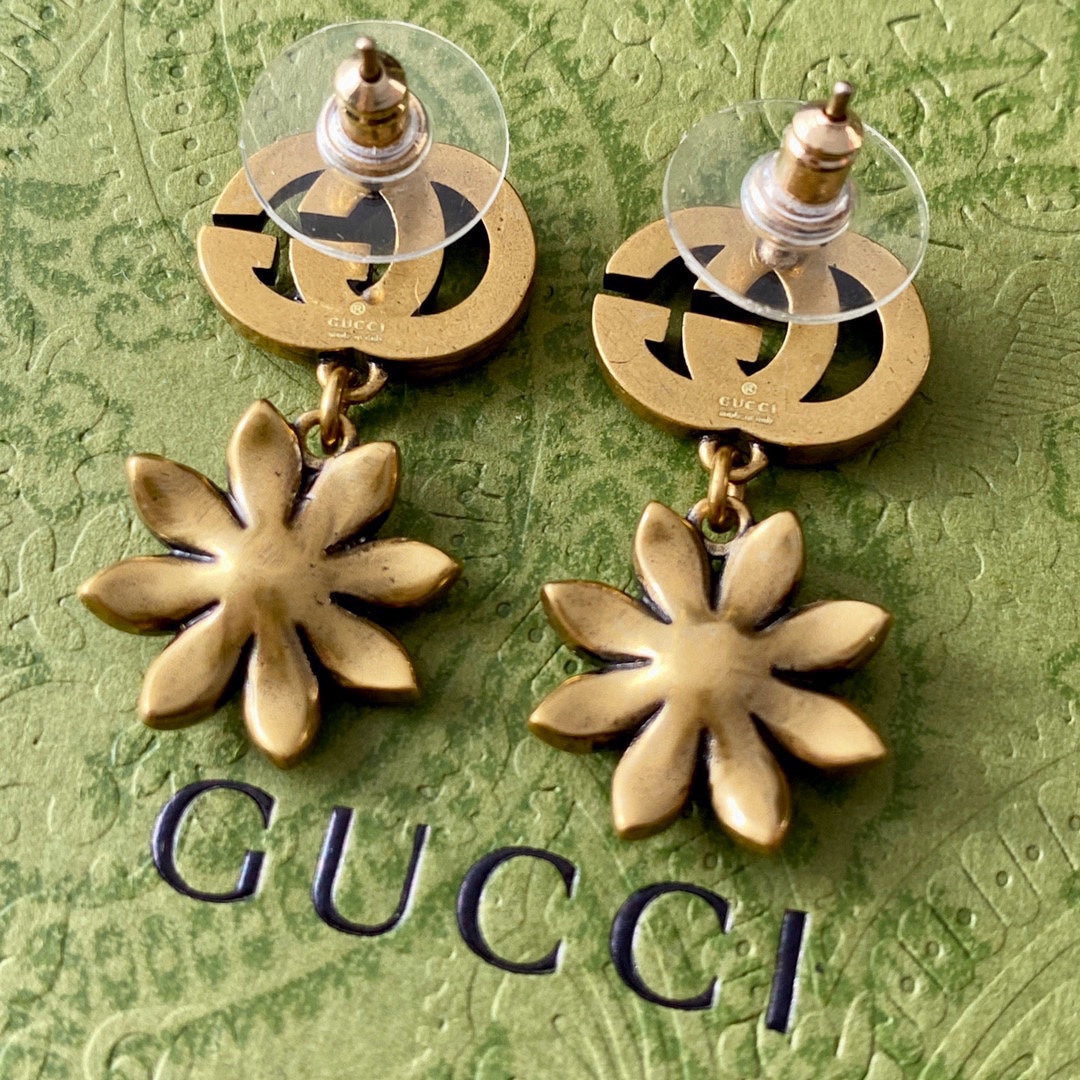 Gucci Double Flower Pendant 18K Gold Earrings