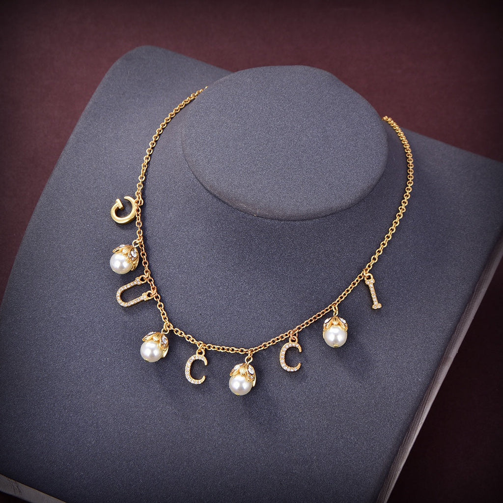 Gucci Double Logo Plaque Embellished Pearl 18K Gold Necklace