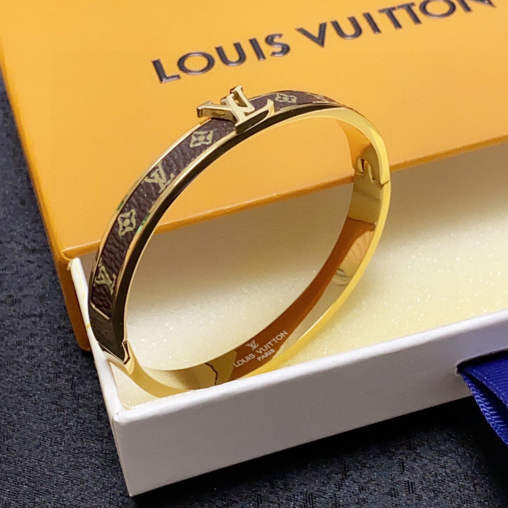 Louis Vuitton Leather Vintage 18K Gold Bracelet
