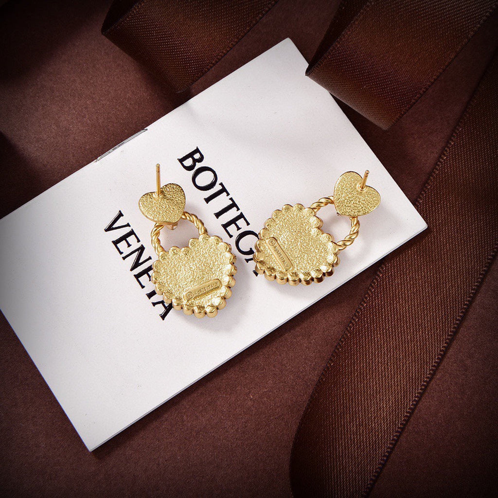 Bvlgari Heart Diamonds 18K Gold Earrings