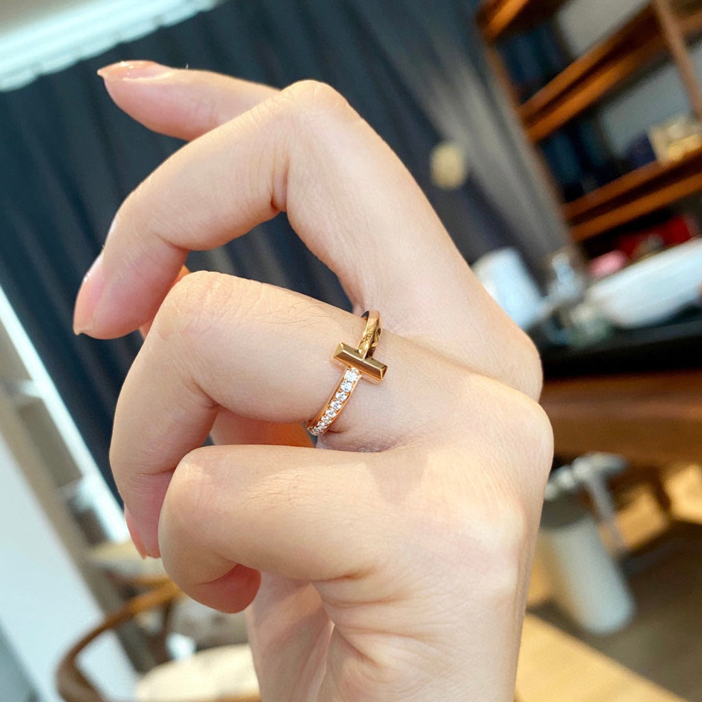 Tiffany T1 Diamond 18K Gold Ring