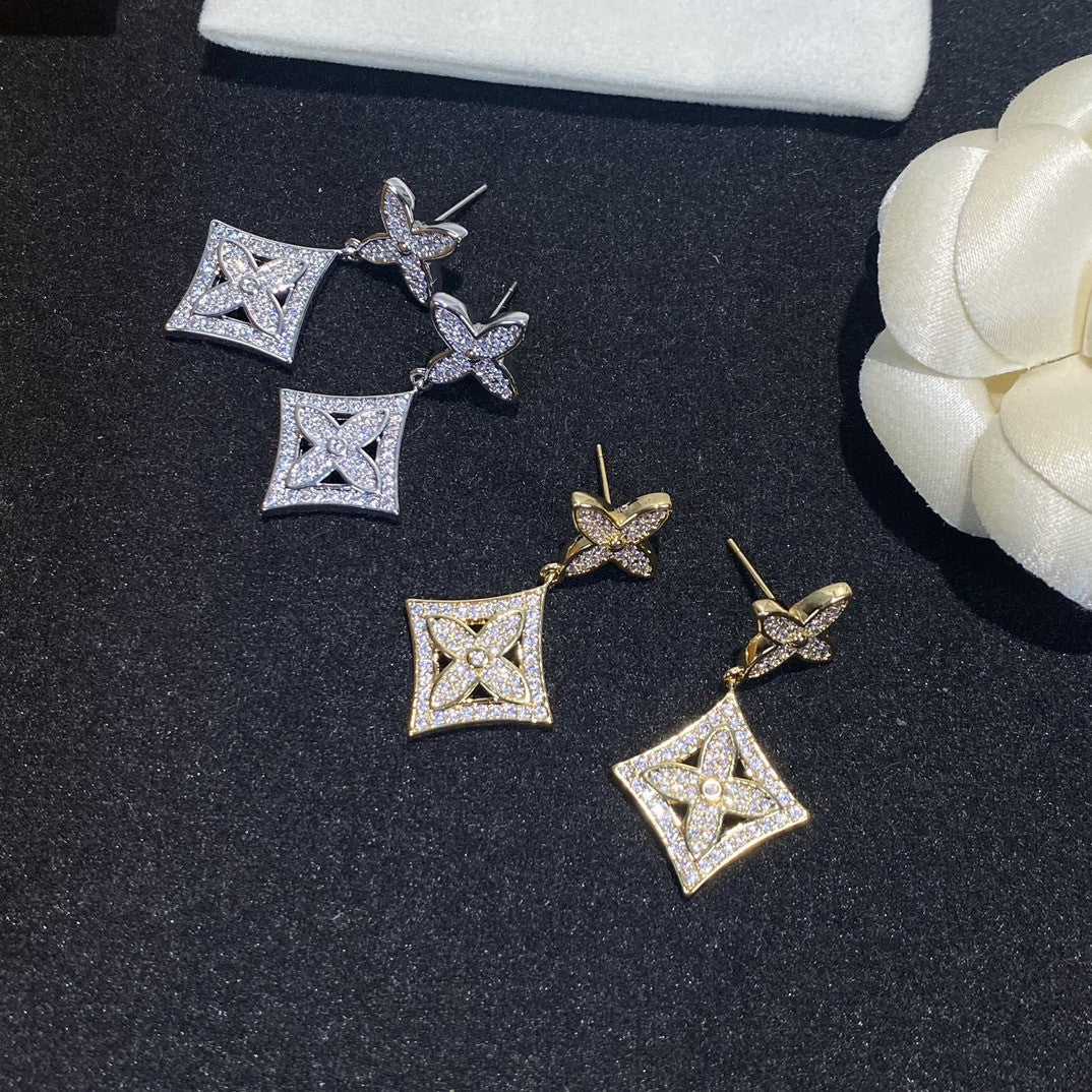 Louis Vuitton Blossom 18K Gold Earrings