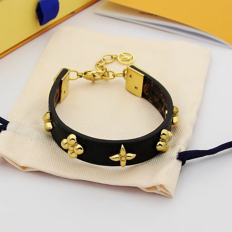Louis Vuitton Fleurs Rivets 18K Gold Bracelet