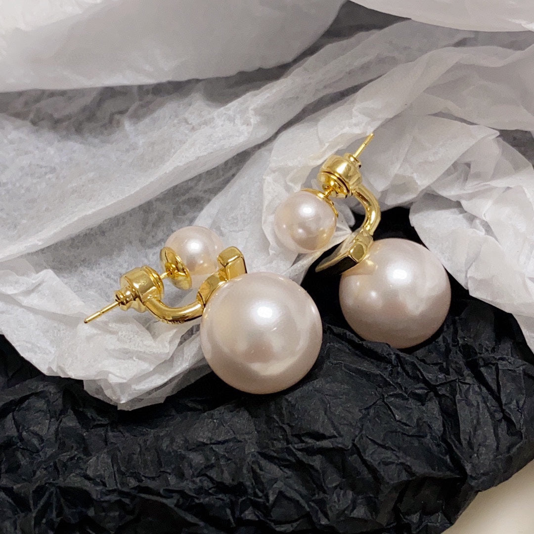 Celine Pearl 18K Gold Earrings