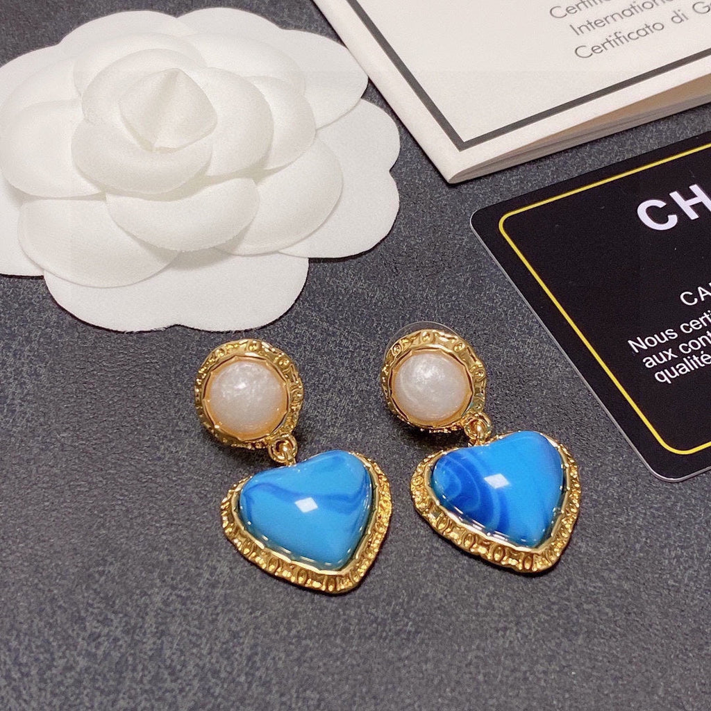 Chanel Blue Heart Pearl 18K Gold Earrings