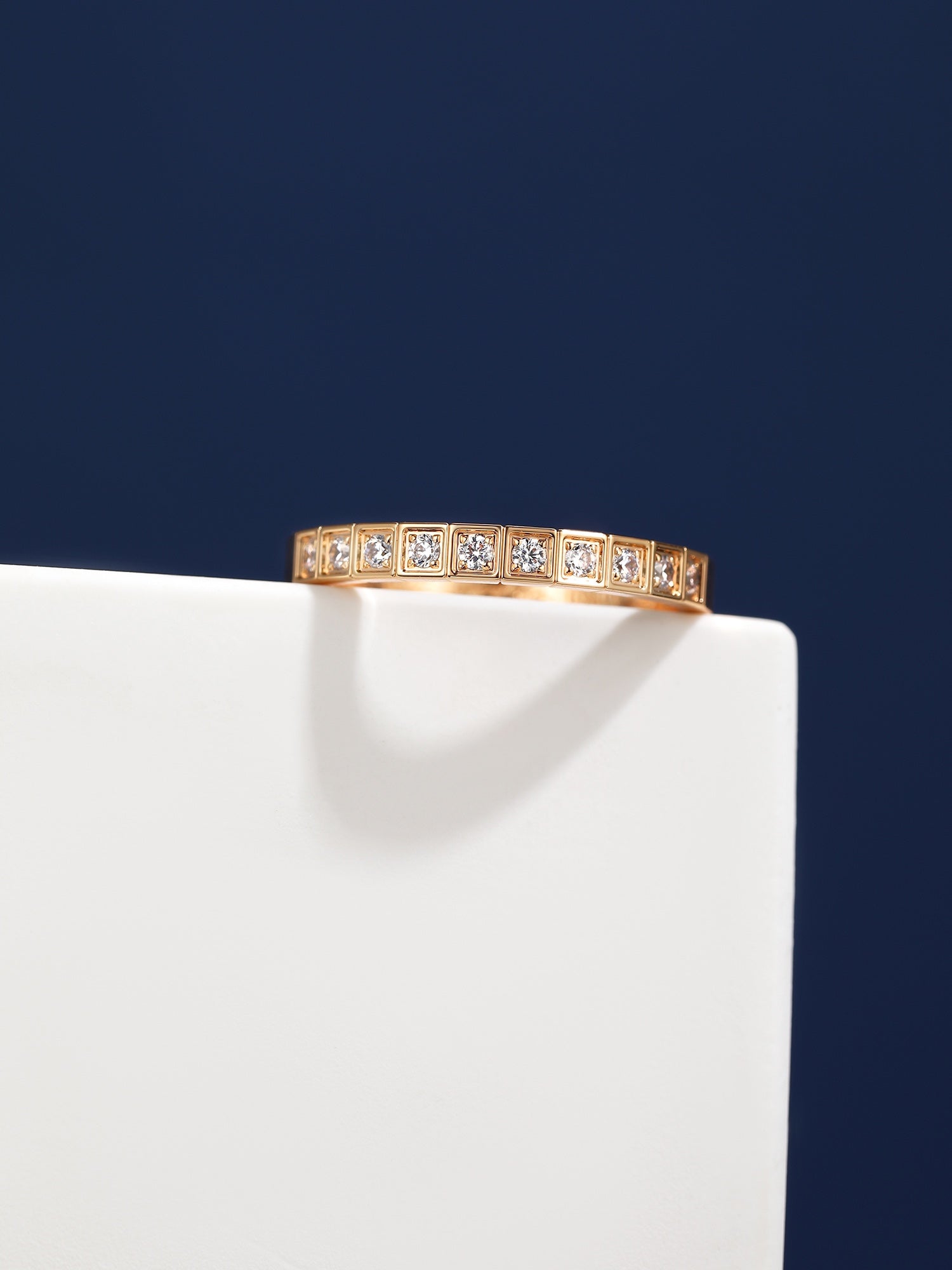 Ice Cube Diamonds 18K Gold Ring