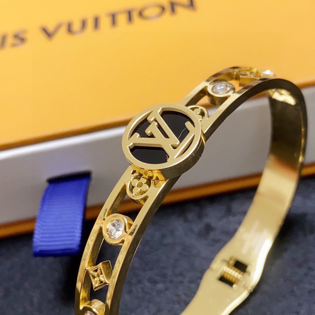 Louis Vuitton Gold 18K Gold Bracelet