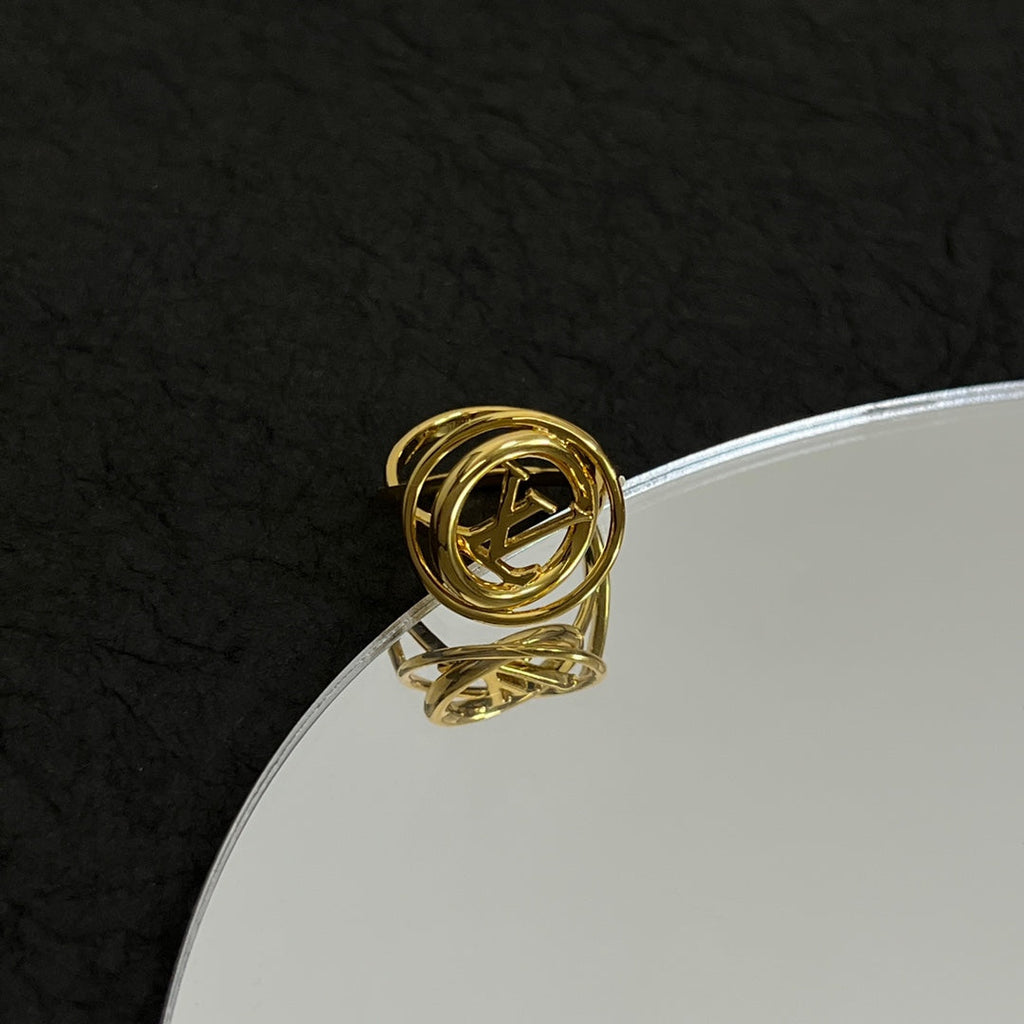Louis Vuitton Stellar 18K Gold Ring