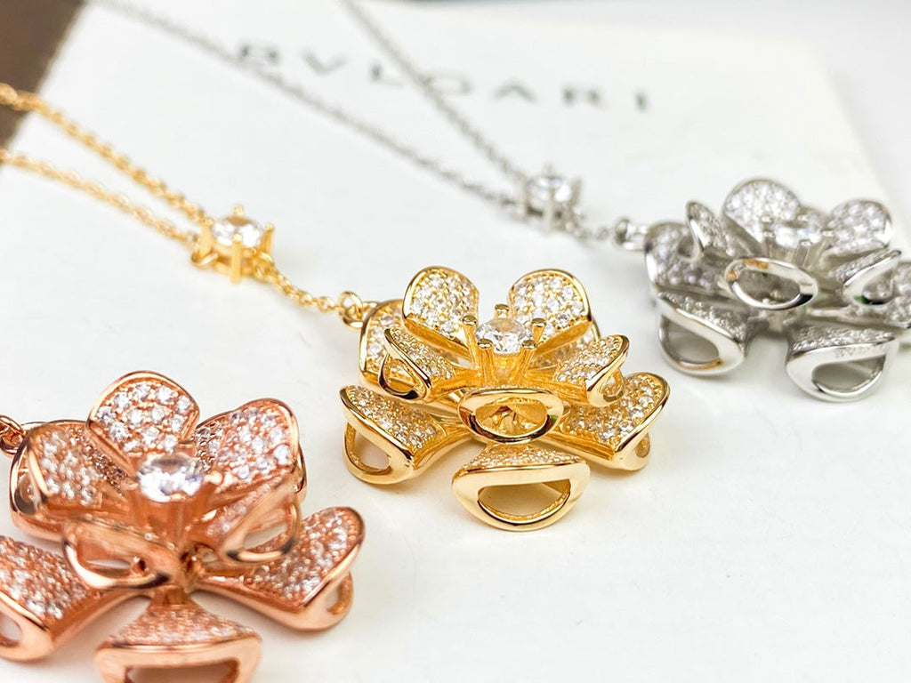 Bvlgari DIVAS' DREAM 18K Gold Necklace