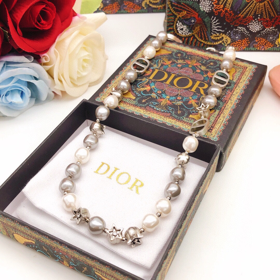 Dior Pearls And Stars 18K Gold Necklace