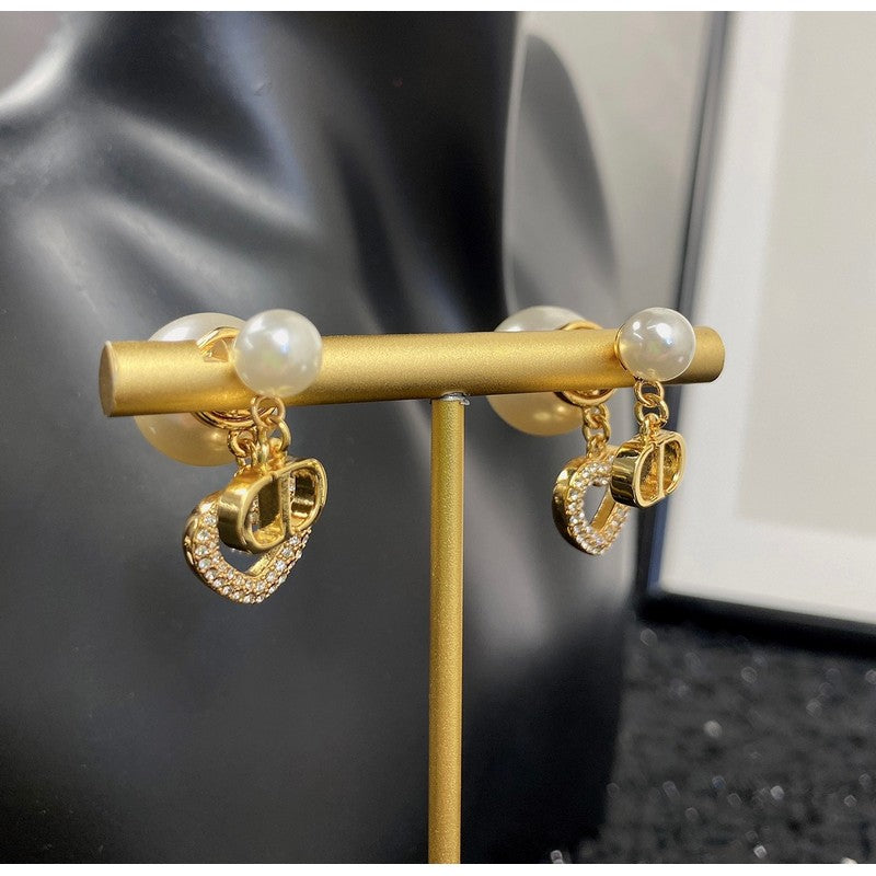 Dior 30 Montaigne Heart 18K Gold Earrings