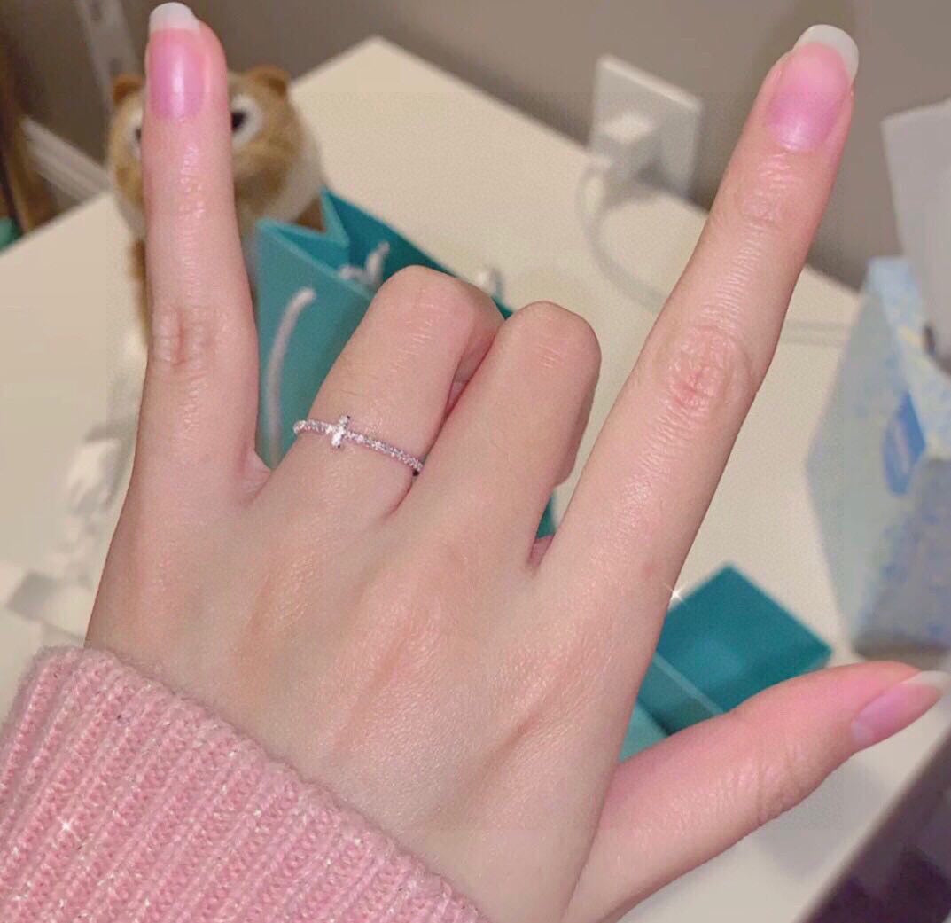 Tiffany Diamond Wire 18K Gold Ring