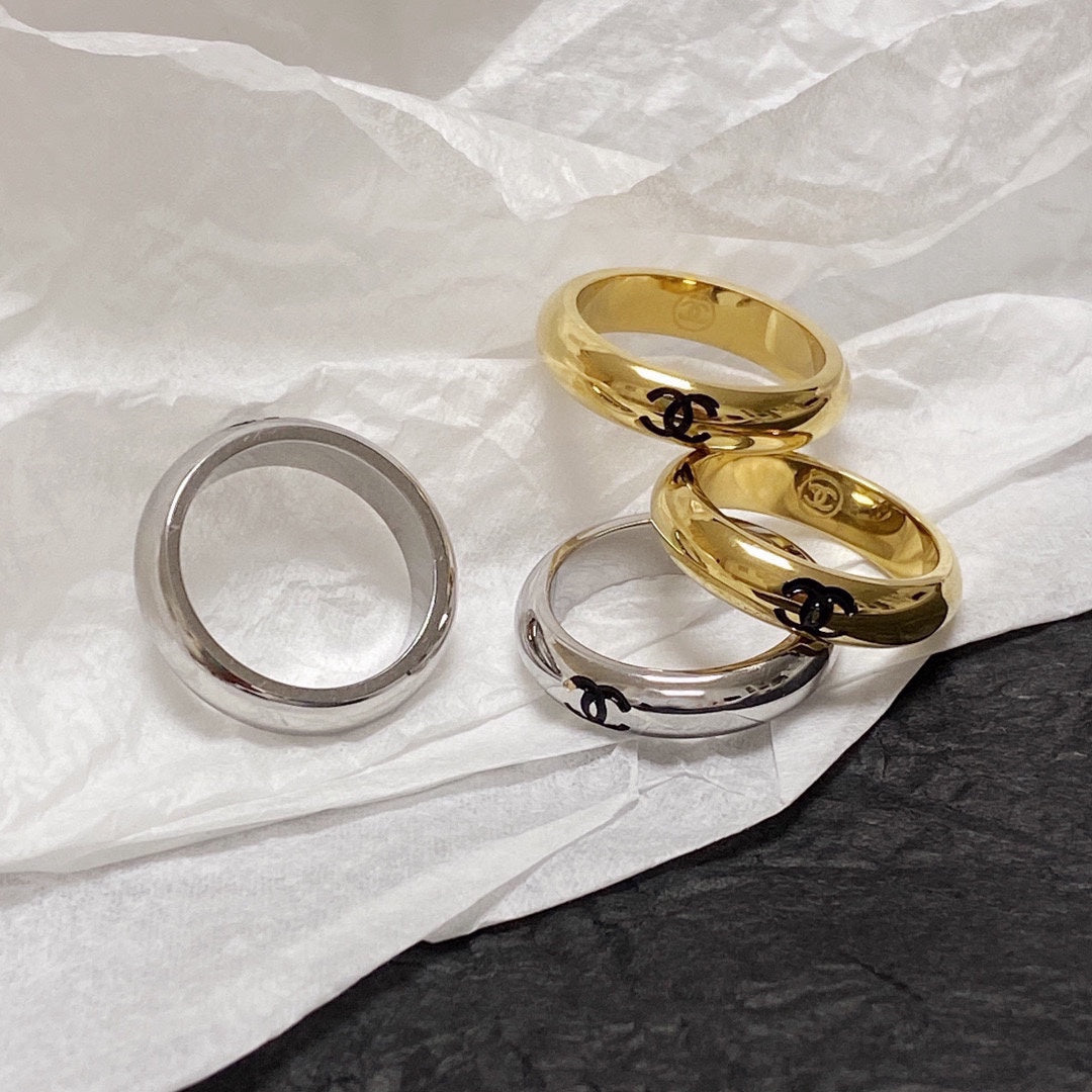 Chanel Coco 18K Gold Ring