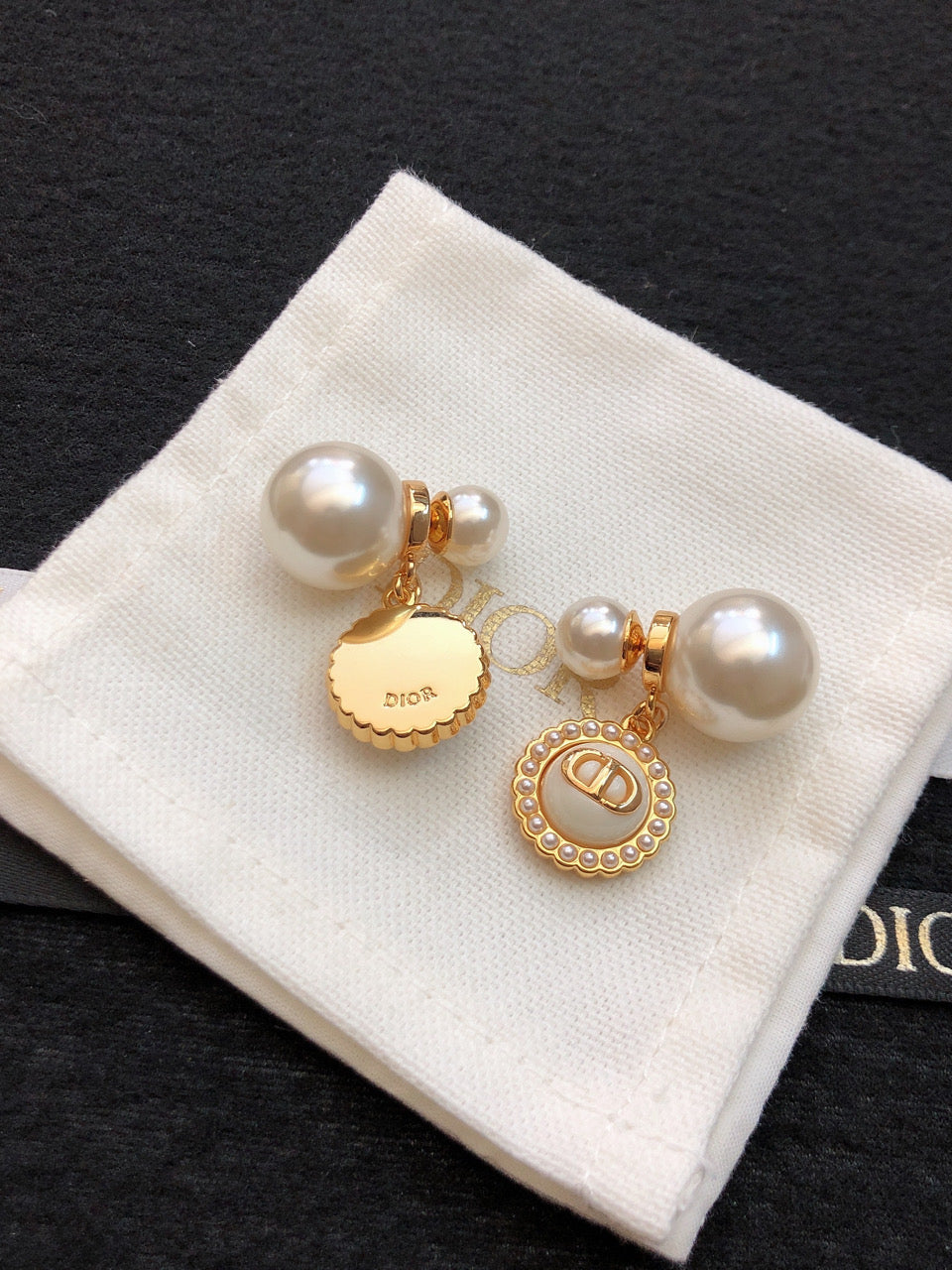 Dior Pearls 18K Gold Earrings