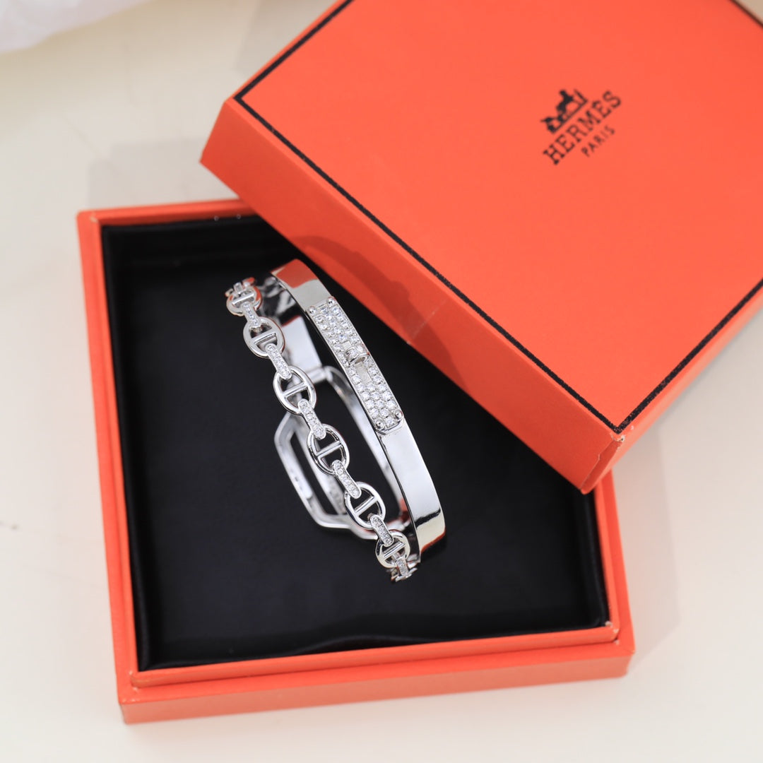 Hermes Kelly Double Tour Diamond 18K Gold Bracelet