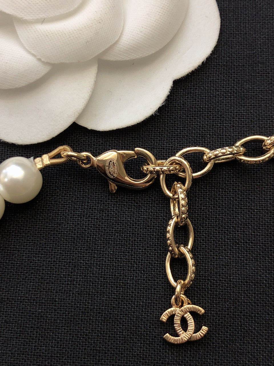 Chanel Script Pearls Chain 18K Gold Necklace