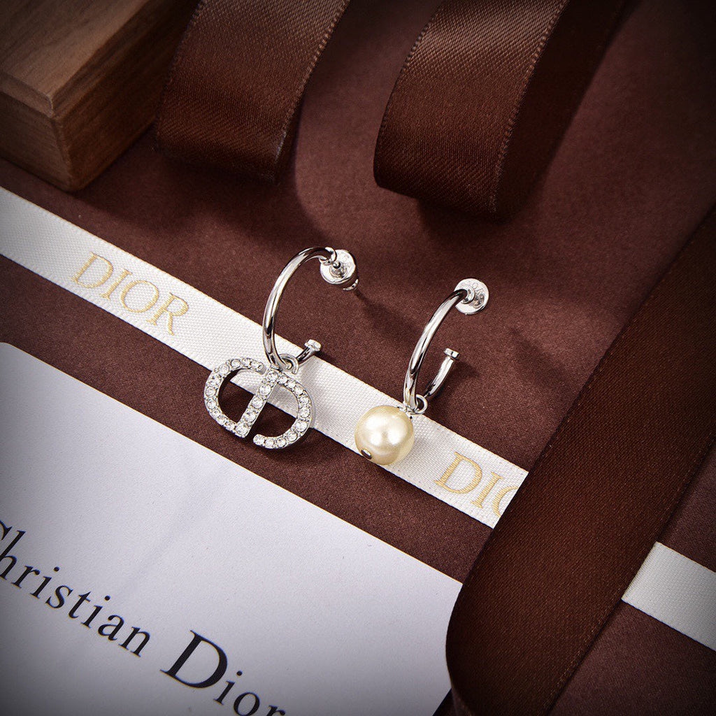 Dior Petit Pearl 18K Gold Earrings