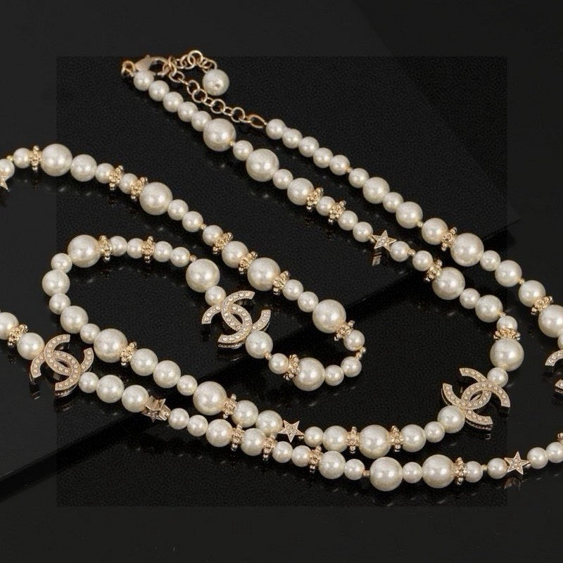 Chanel 26C Long Pearl 18K Gold Necklace