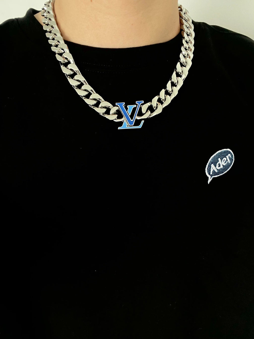 Louis Vuitton Blue Chain 18K Gold Necklace