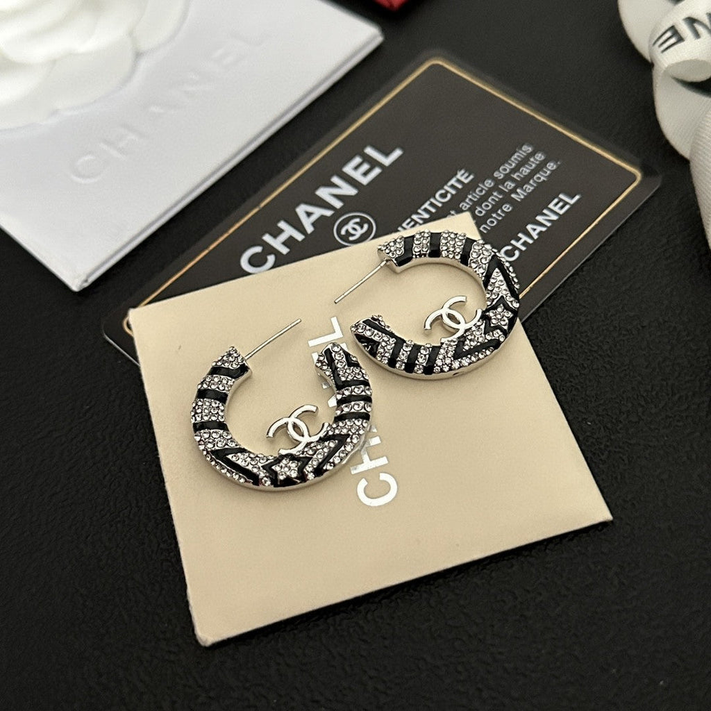 Chanel Black Diamonds 18K Gold Earrings