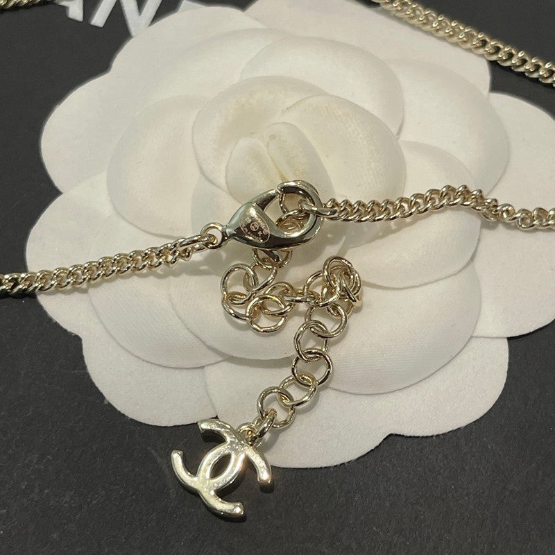 Chanel Gold Bow Tie 18K Gold Necklace