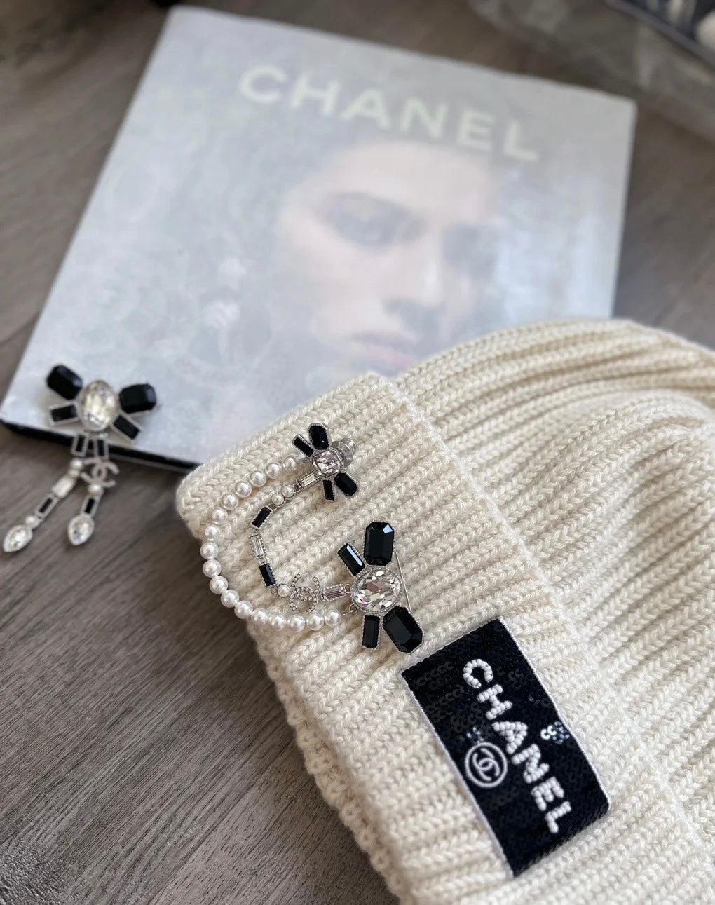 Chanel Bow Tie Crystals 18K Gold Brooch