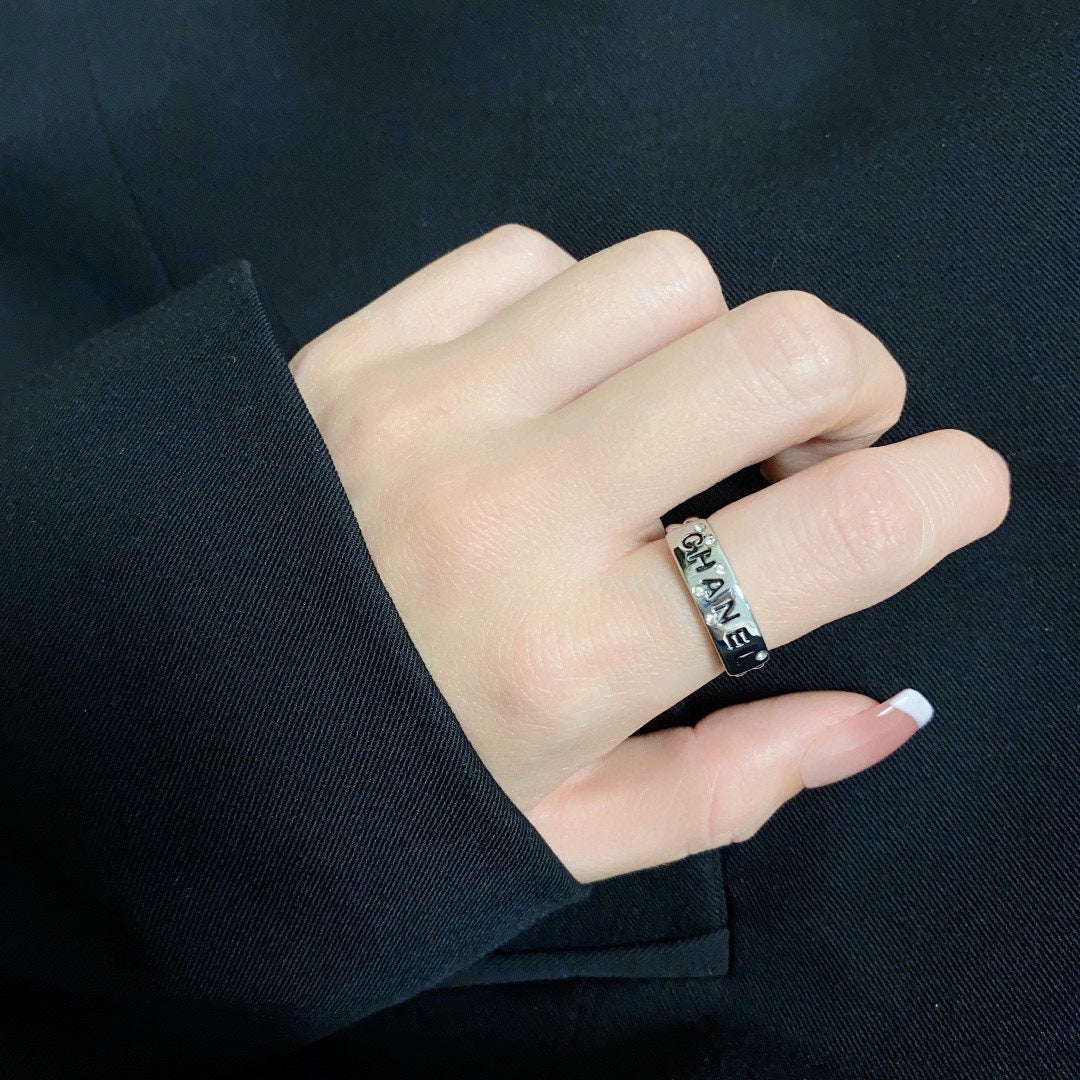 Chanel Chain Link 18K Gold Ring