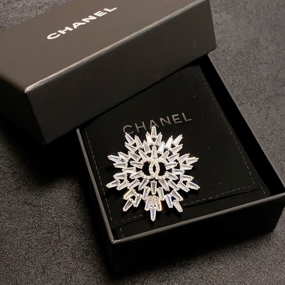 Chanel Snow Flower 18K Gold Brooch