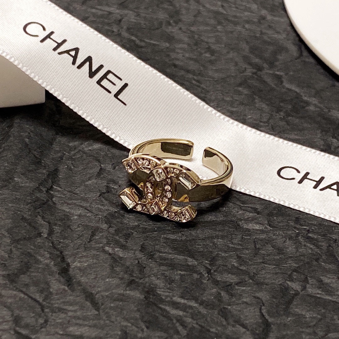 Chanel Crystals 18K Gold Ring
