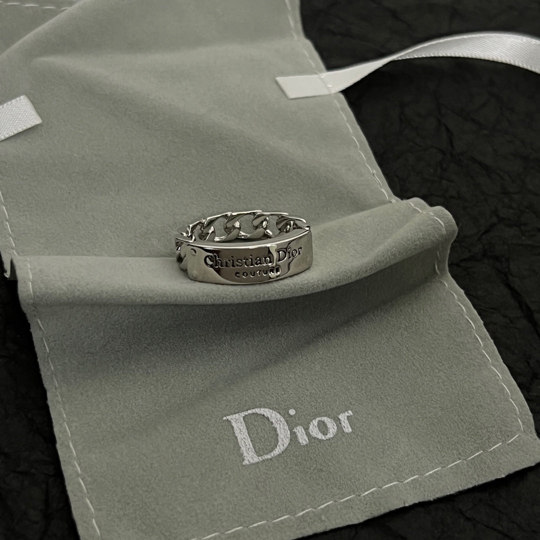 Dior Couture Chain Link 18K Gold Ring