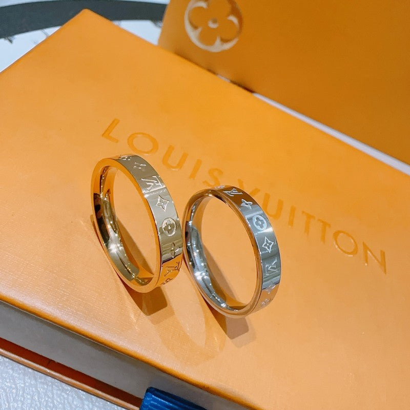 Louis Vuitton Instinct Set of Two Gold 18K Gold Ring