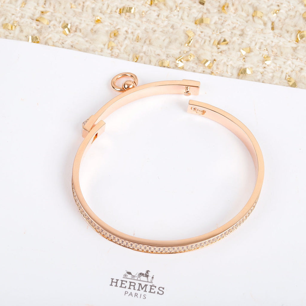 Hermes Collier De Chien Diamond 18K Gold Bracelet