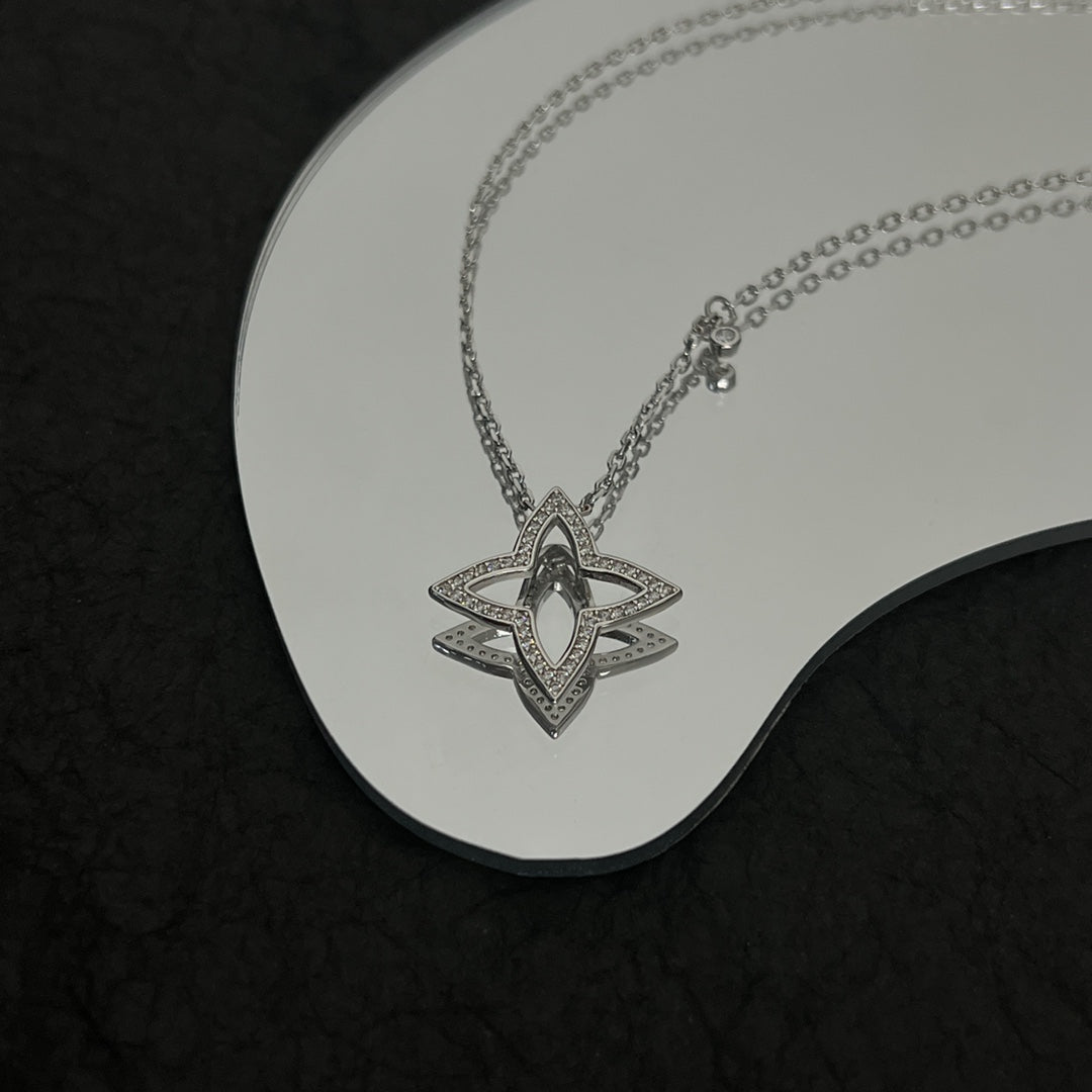 Louis Vuitton Blossom Pendant 18K Gold Necklace