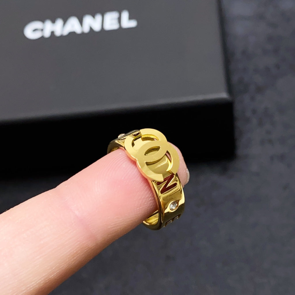 Chanel 18K Yellow Gold Ring