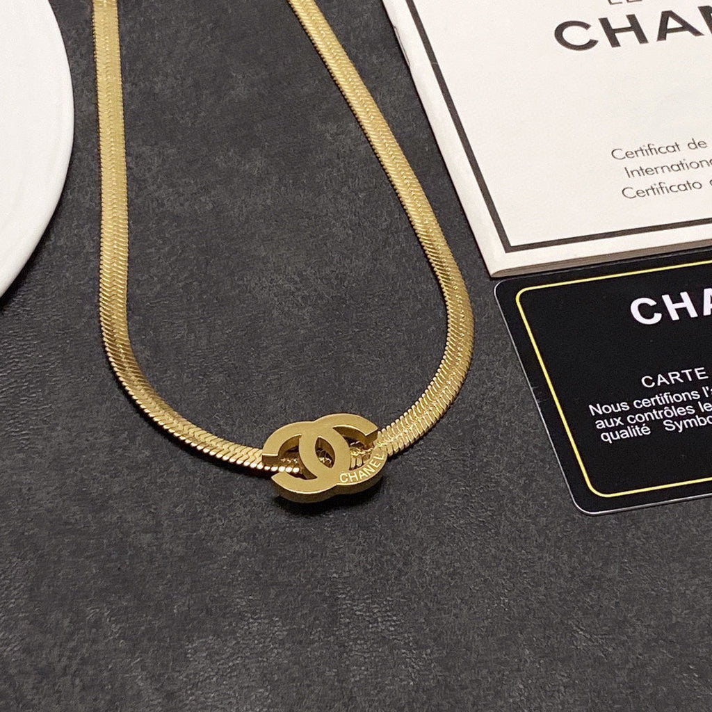 Chanel Gold Chain Choker 18K Gold Necklace