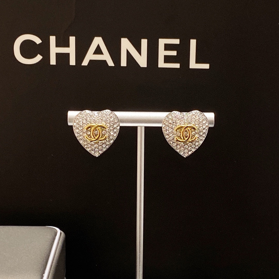 Chanel Heart Diamonds 18K Gold Earrings
